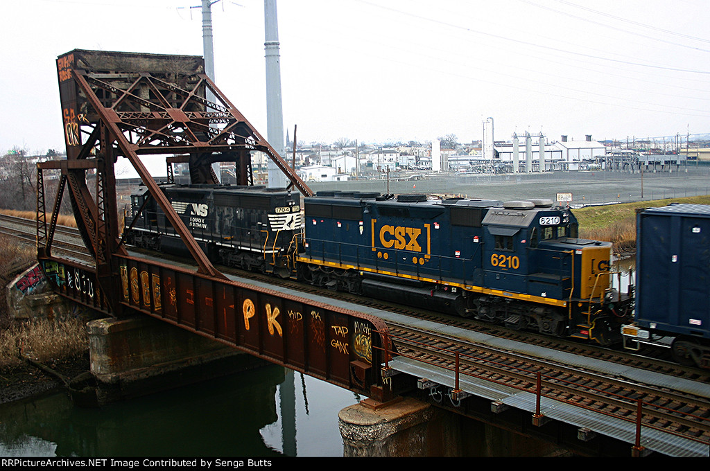 NS 1704 CSX 6210